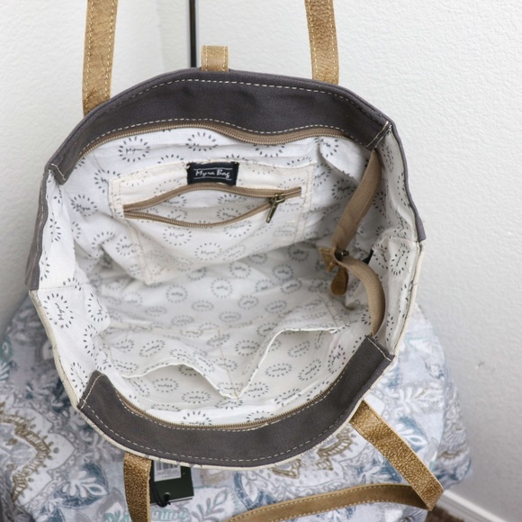 🆕 Myra Bag BOTTOM HAIR Large Canvas Tote Bag - Picture 7 of 8